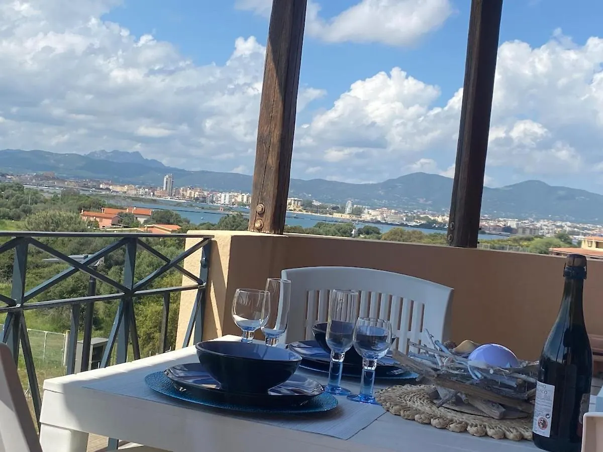 Moys Apartment Sea View Olbia 0*,  İtalya